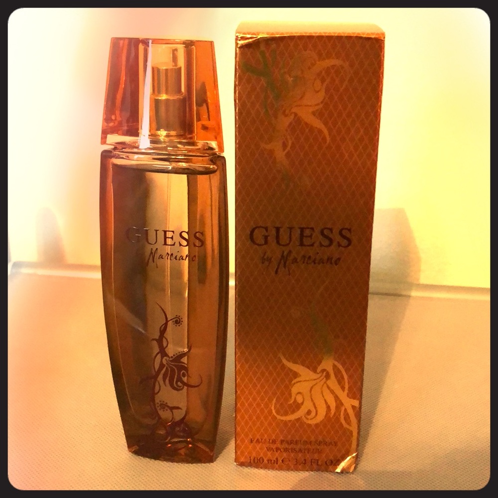 Guess by Marciano